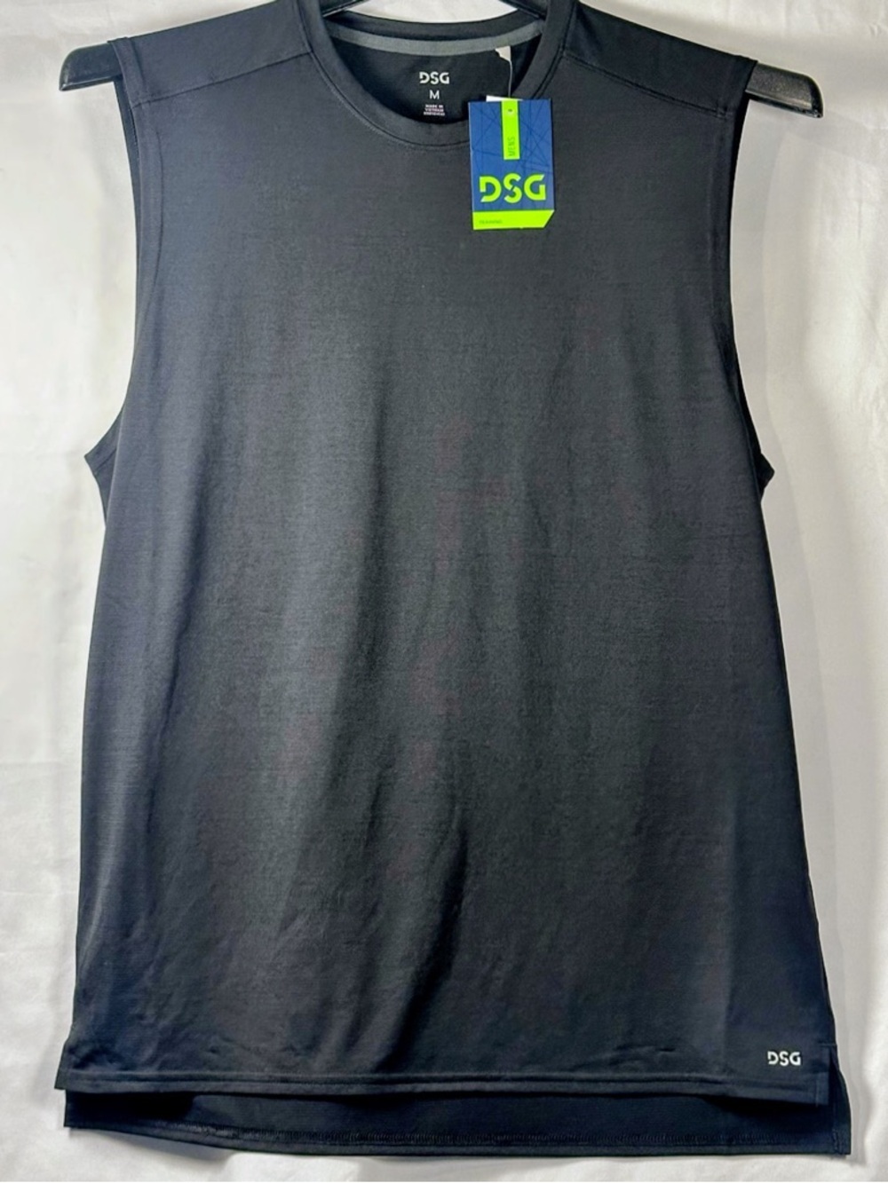 DSG Black Men's Sleeveless Athletic Tank Top